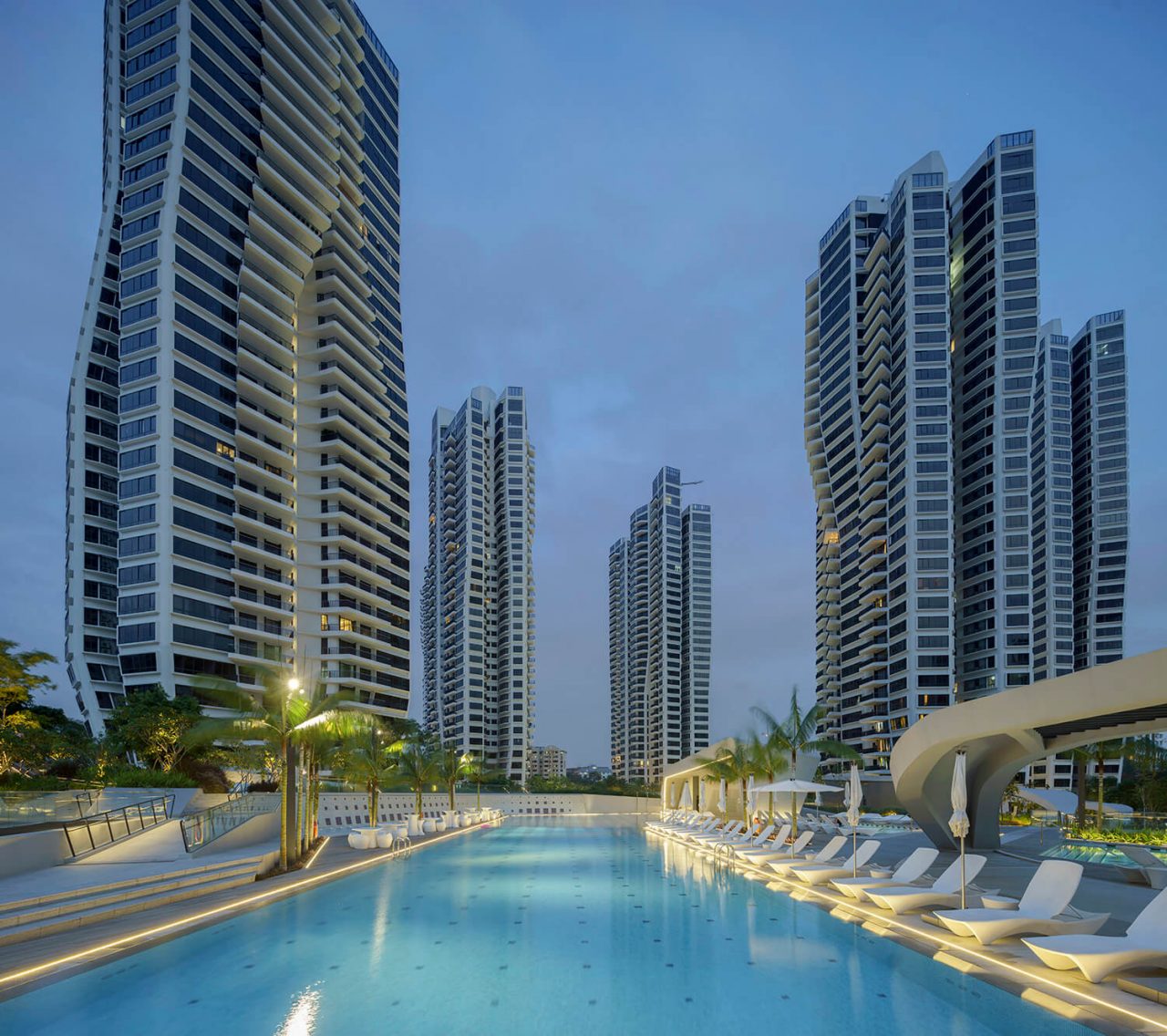 D'Leedon Singapore by Night